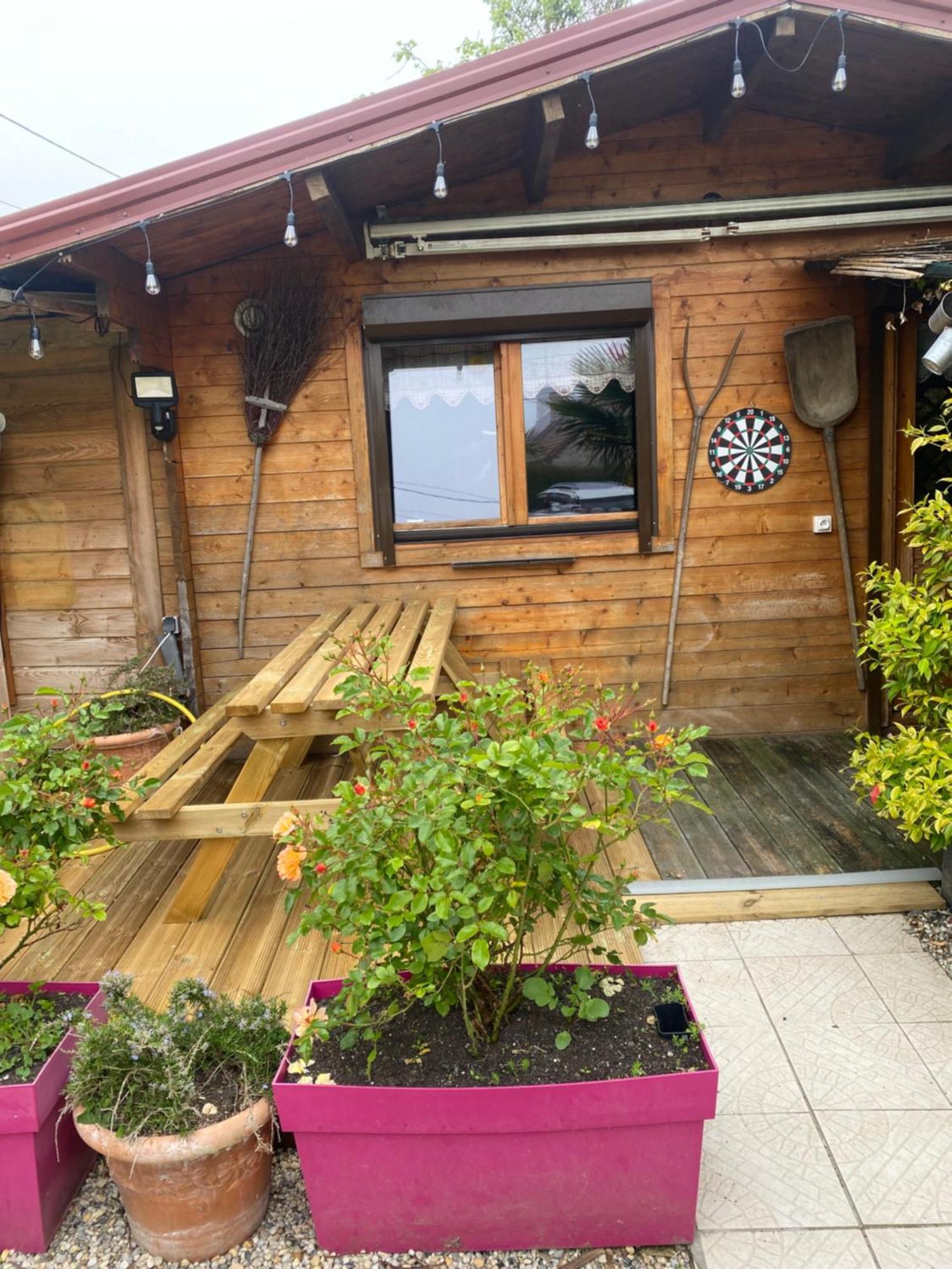 Grand Chalet Tout Equipe 6 Personnes Proche Des Plages Du Debarquement Sommervieu Exteriör bild